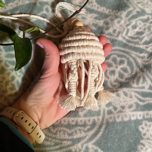 Custom One of a kind Hand Crafted Macramé jellyfish car / home decor - Picture 5 of 12
